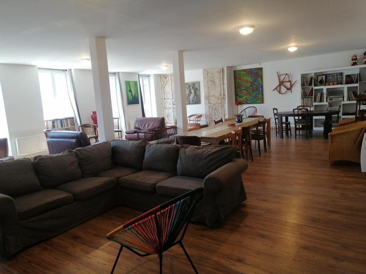 Logement Entier Spacieux Et Confortable A 1 H De Paris Courtenay  Exterior foto